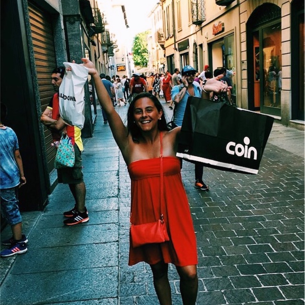 Meet your Posher, Cici